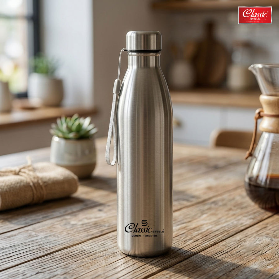 Smiley  Stainless Steel Water Bottle, Water Bottles, Single Walled, Leak-Proof, Rust-Free Steel Bottle, Easy Grip, Easy to Carry, Travel Bottle, Silver